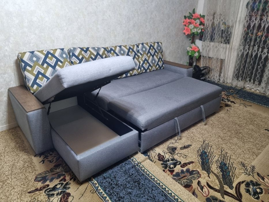 АТАМАНКА мини уголок +журналний стол