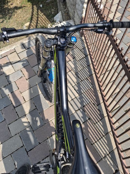 Specialized status2 2012 downhil, freeride.