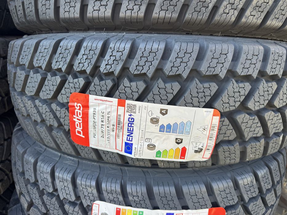 Anvelope de iar a 205/75R16C 113/111R Petlas PT935