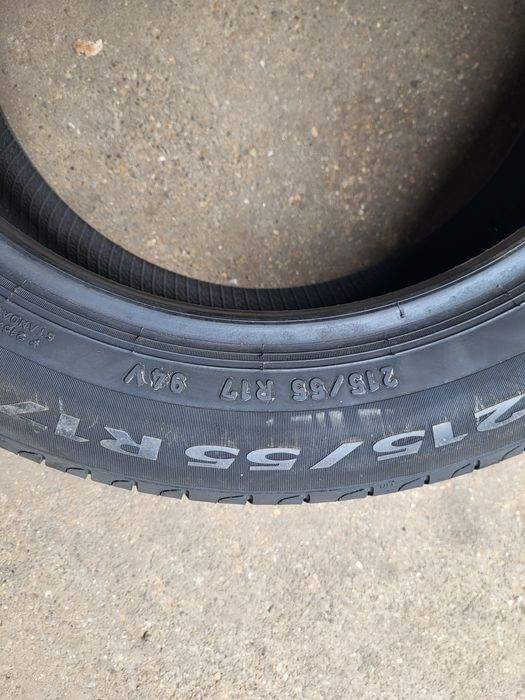 2 anvelope 215 55 R 17 Pirelli