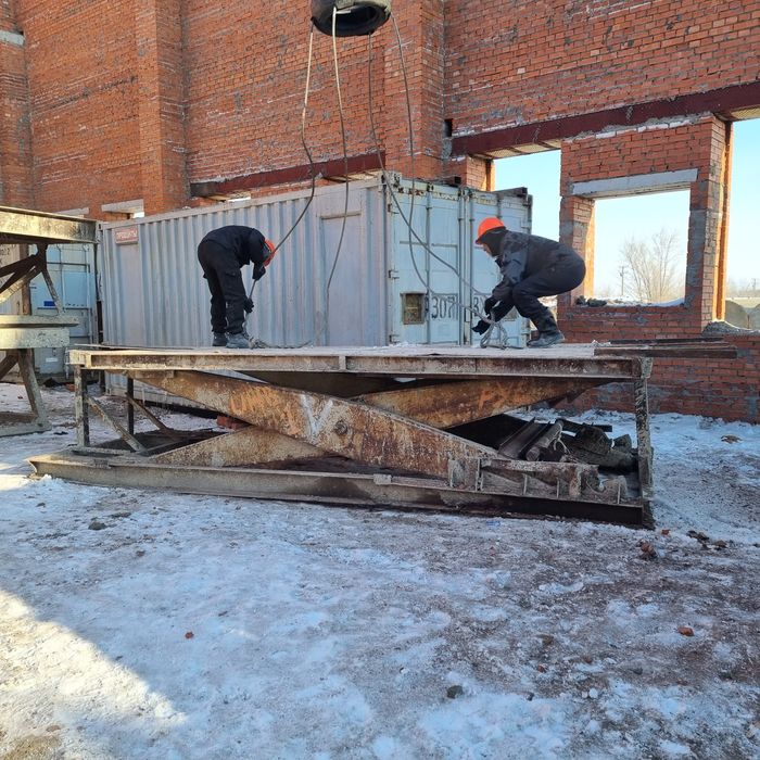 Столы каменьщика.