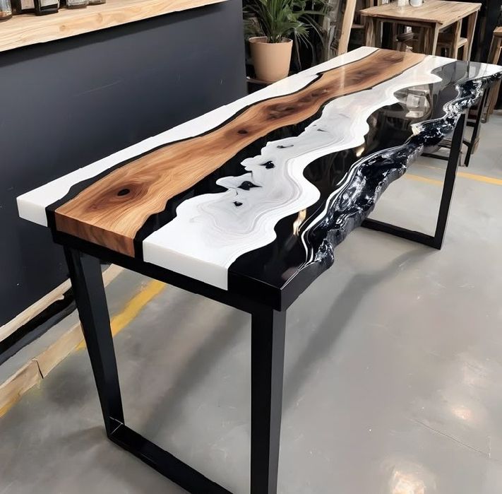 Smaladan Stol stul va barcha dekorativni buyumlar