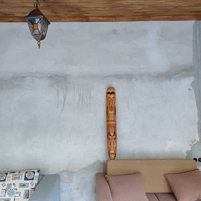 Дървена маска за декорация