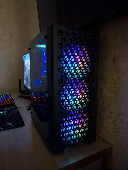 Мощьныи игровои ПК. RTX 4070