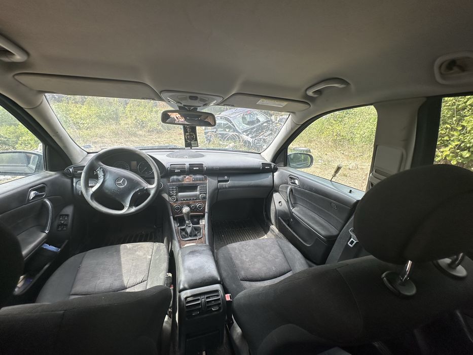 Мерцедес c200 122к.с