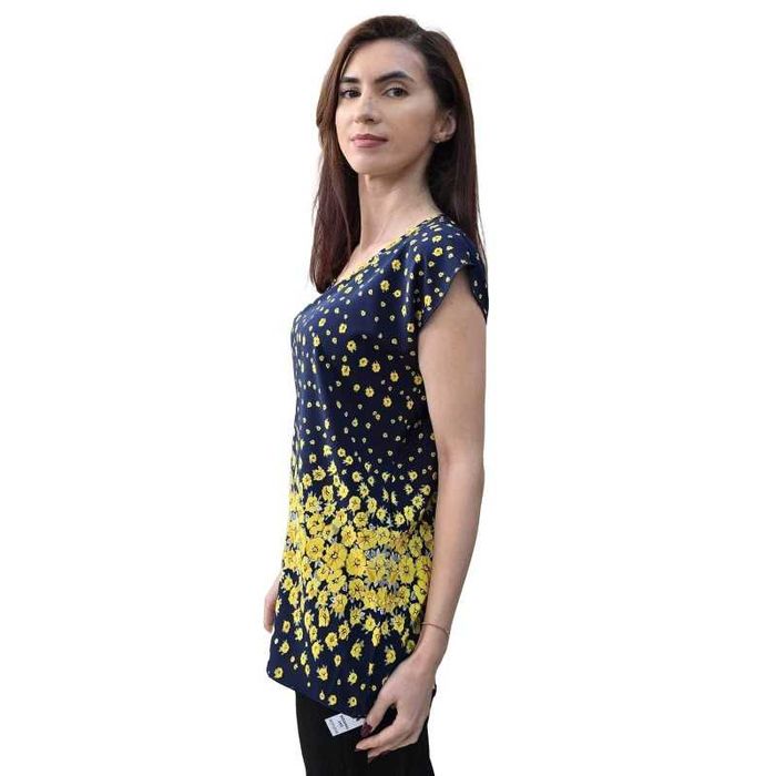 Bluza bleu-marine.