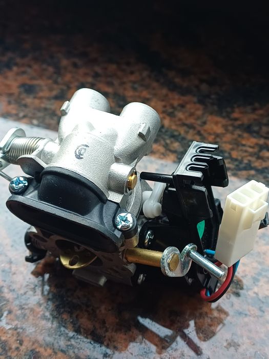 Husqvarna 455 si Stihl ms 251 C-BE