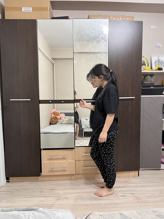 Шкаф + комод+ тумбочки