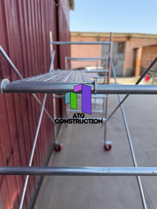 Леса строительные с настилом и колесами с тормозом, оцинкованные Китай