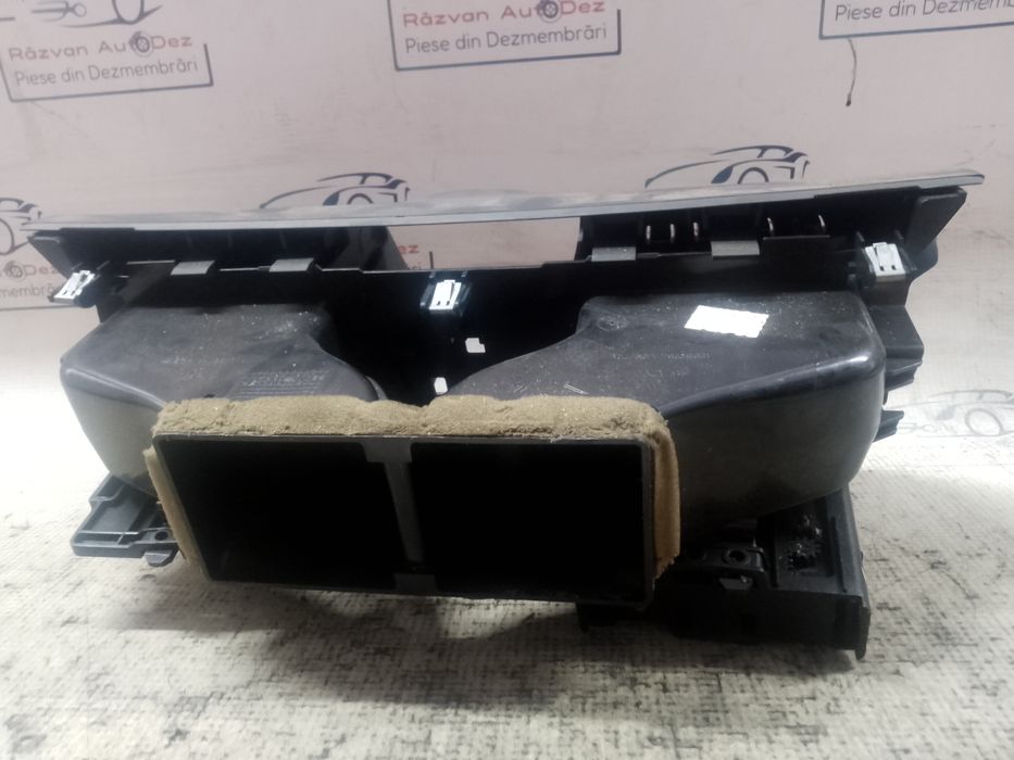 grila ventilatie centrala  renault laguna 3 2013