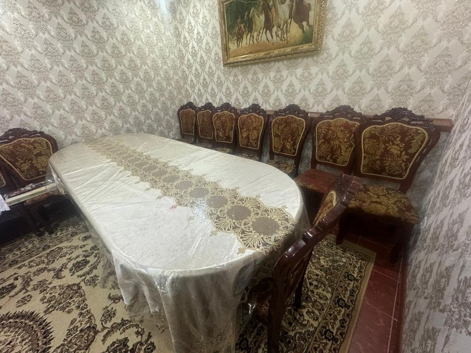 Продам столь со стульями