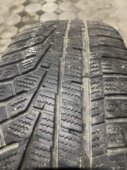 Продам шины на 17