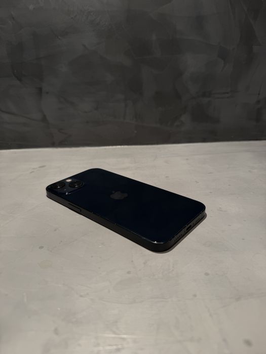 КАТО НОВ Iphone 13 Midnight 128 GB