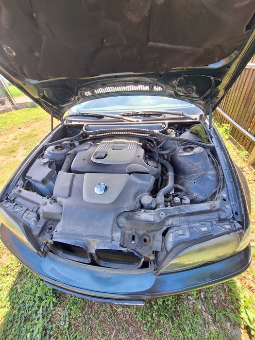 Vand masina BMW  din anul 2005,se poate vedea oricand.
