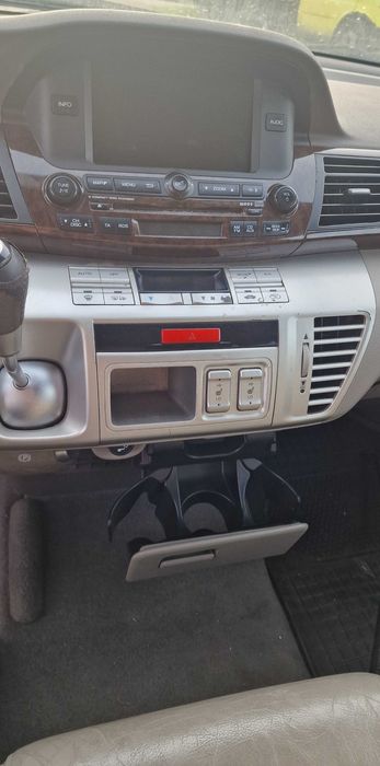 Honda FRV 2.2 на части Хонда ФРВ 2.2 на части