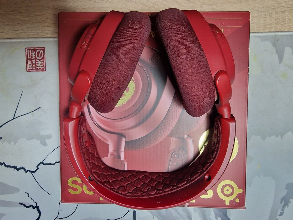 Casti gaming SteelSeries Arctis Nova 7 Wireless Dragon Edition