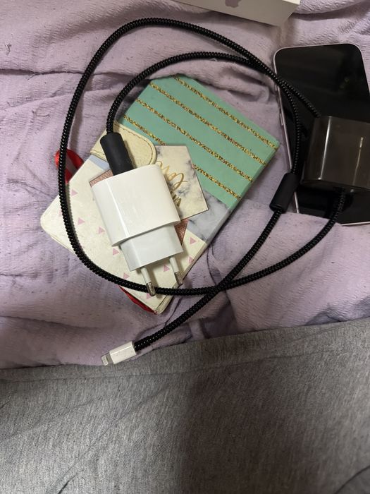 Iphone 13 в отличном состоянии