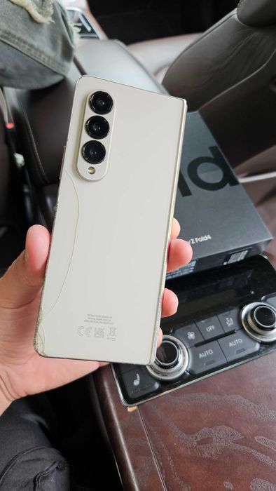 Samsung Galaxy Fold 4