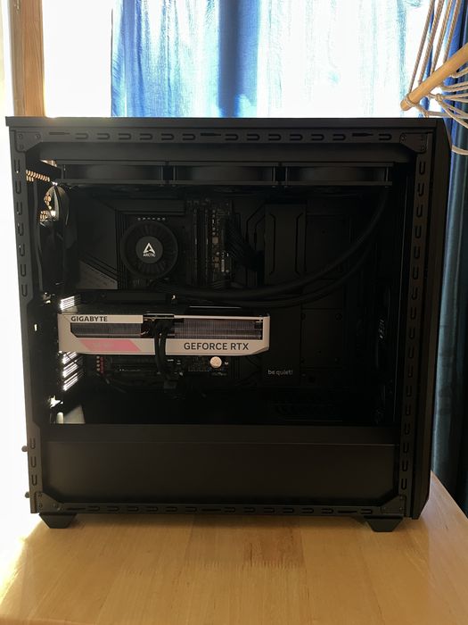 PC Gaming/Work cu 4070 Ti Super si i9 14900K