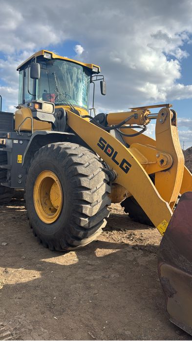 В наличии погрузчик, камаз самосвал, все виды работы, цена договорная