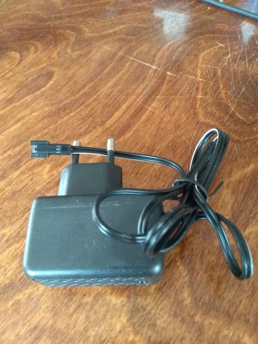 Продам разные зарядные устройства