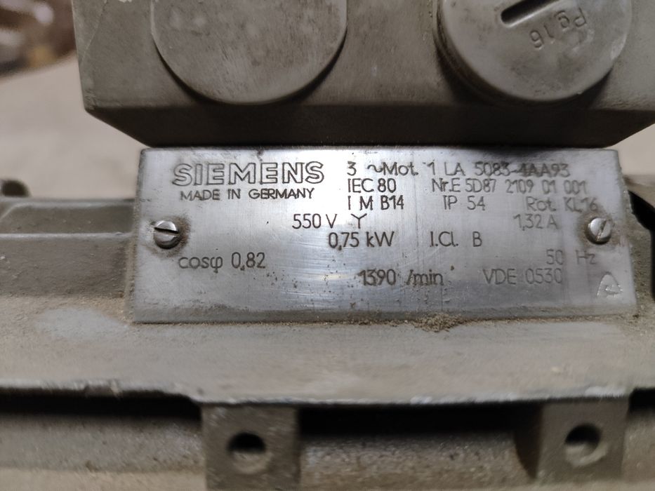 Motor trifazat Siemens 0.75 kw,1390 rpm
