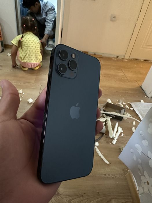Iphone 12 pro, 256 gb емкость 100%