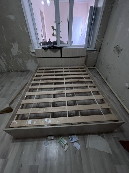 Двухспальная кровать