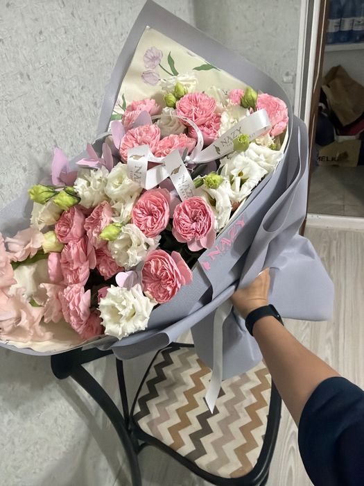 Букет цветов розовый