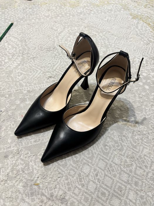 Каблуки на шпильках