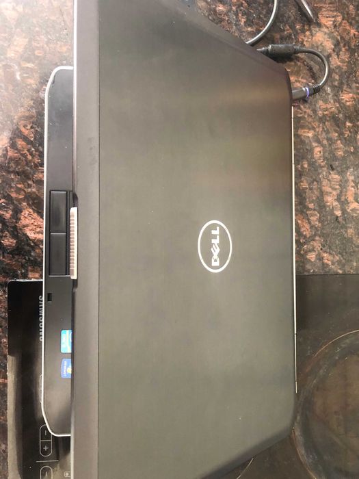 Лаптоп Dell Latitude