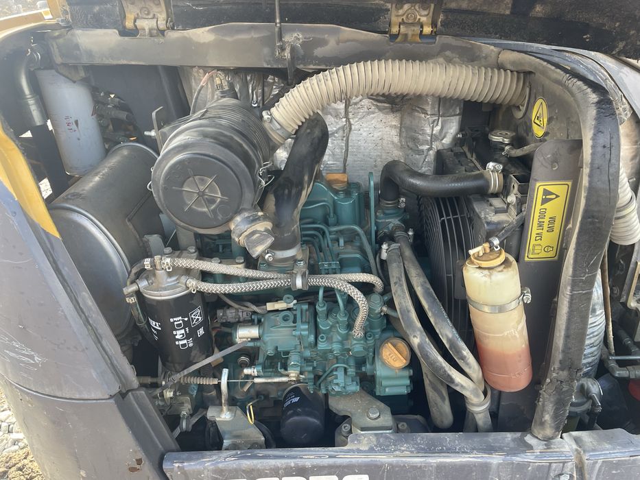 Miniexcavator volvo ec27c