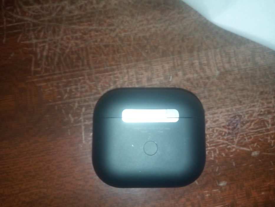 AirPods idiyal 1hafta ishlagan