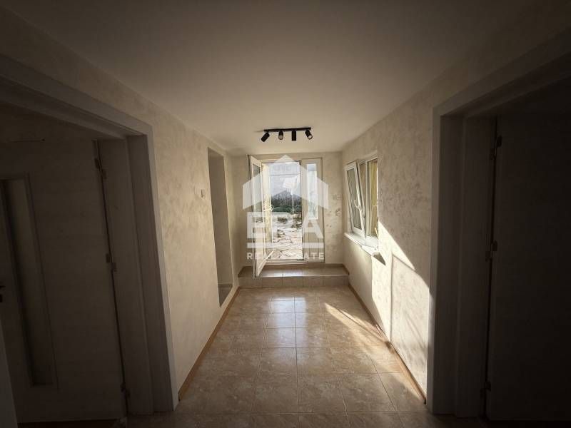 Продава се Двустаен апартамент в Варна, Виница - 61 кв.м за 1045 €/кв.м - Снимка #10