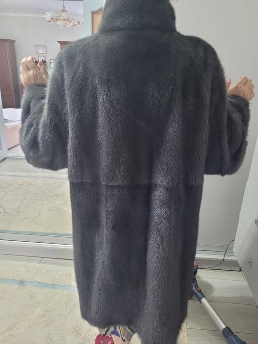 Продам норковую шубу