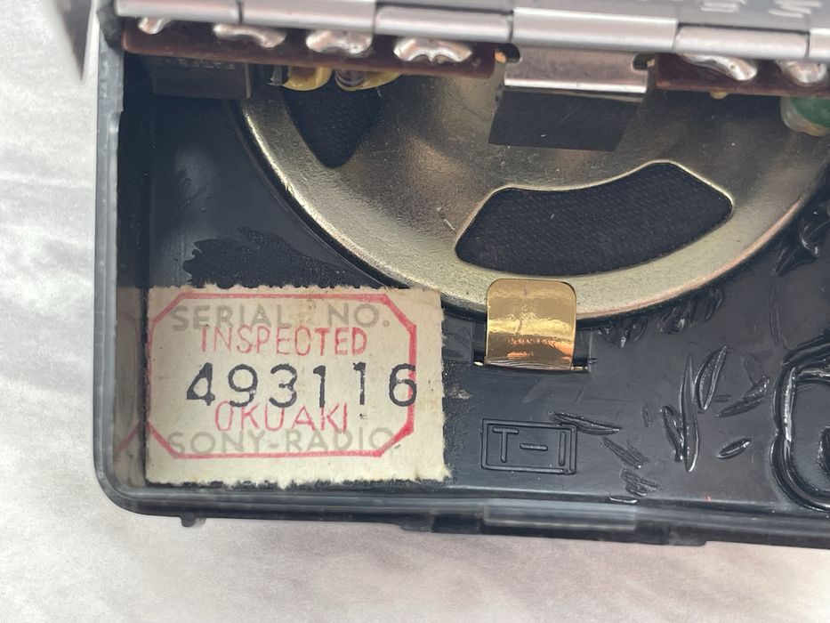 Sony TR-620 транзисторный радиоприёмник