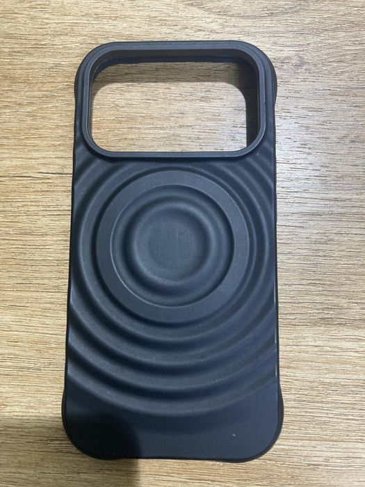 Iphone 17 Pro uchun chexol onn