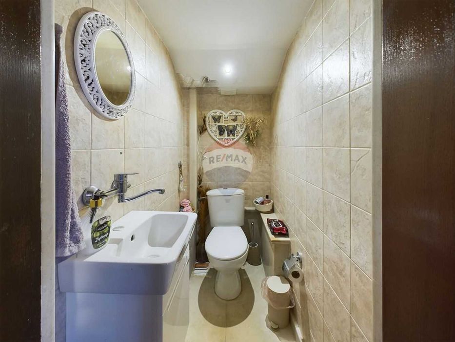 Продава се Къща в Варна, Виница - 271 кв.м за 2063 €/кв.м - Снимка #18