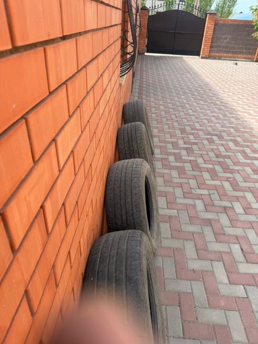 Roadx RX Quest H/T02 285/60 R18