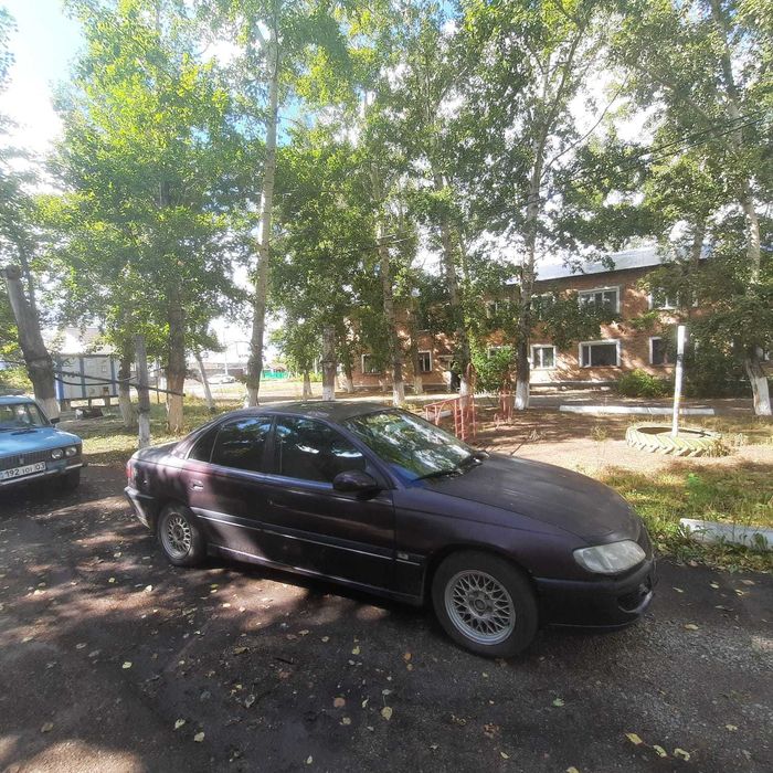 Опель  Омега б. 94г