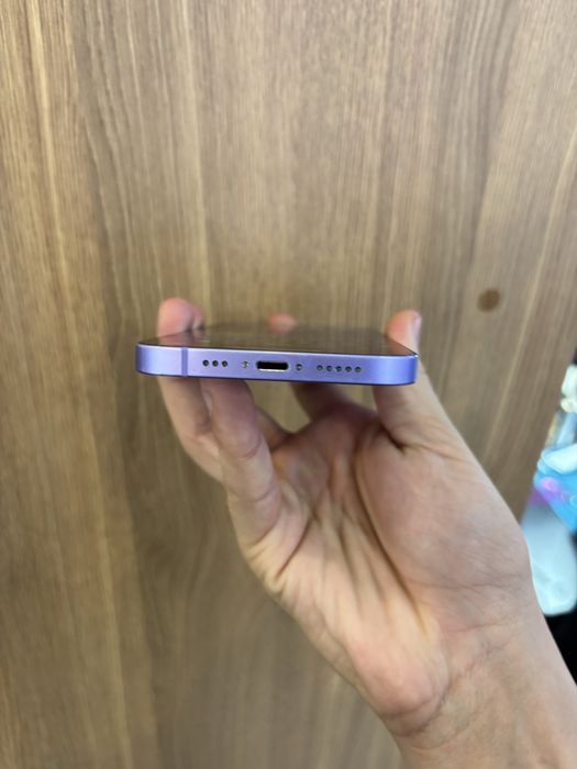 Айфон 12 128 гб.    .