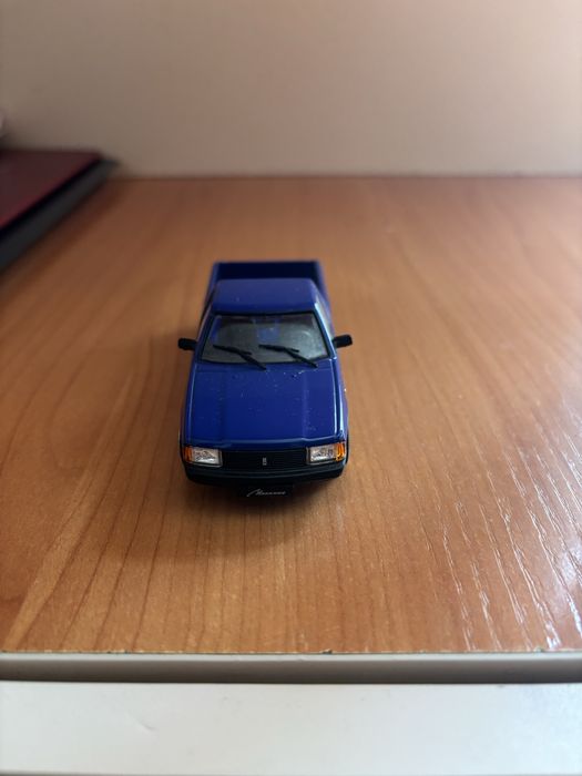 Продам модельки масштаб 1/43