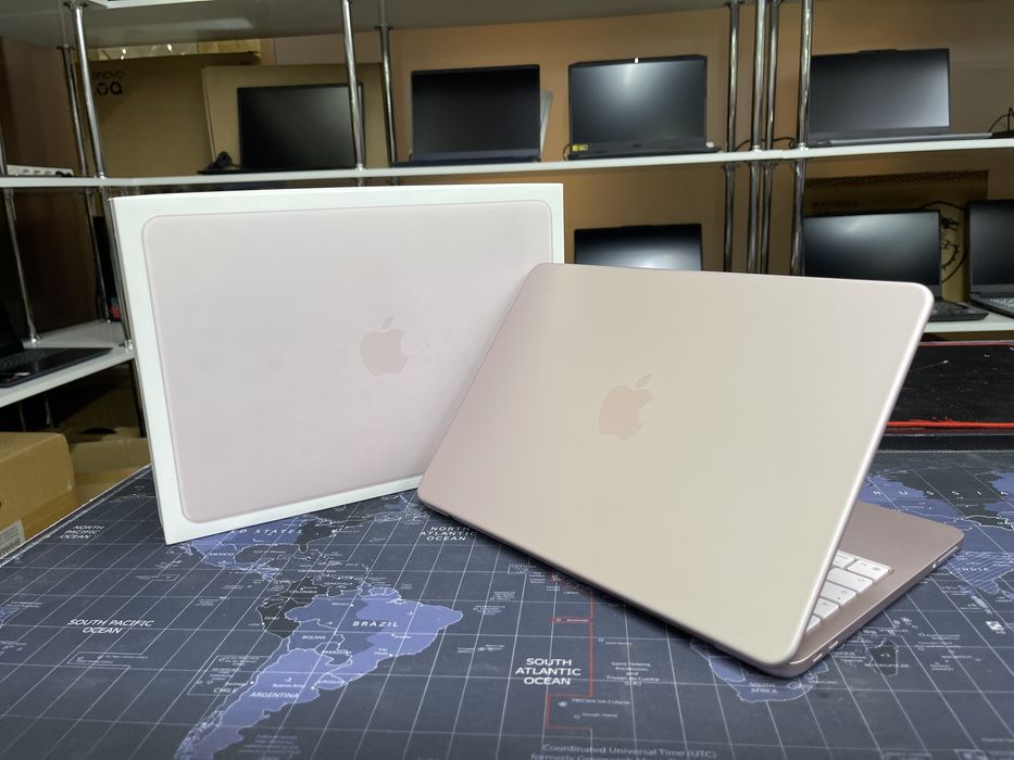MacBook Neo 13 2026 A18 Pro/8Gb/SSD256Gb