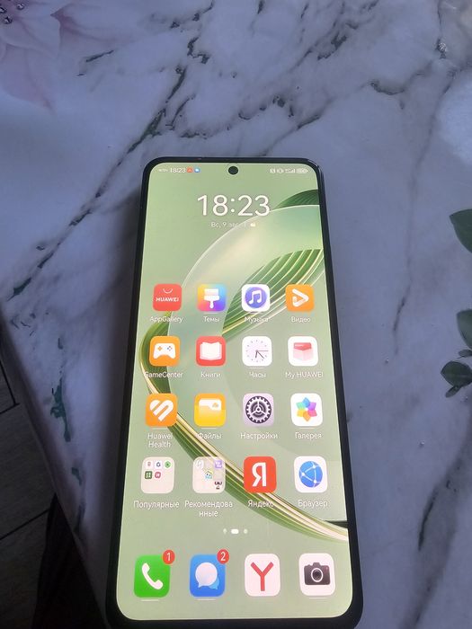 Продам хуовей nova 12se