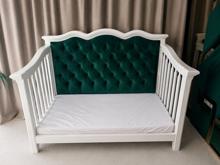 Vand Pat Romina furniture tapiterie Verde sau Roz ( patut bebe / copii)