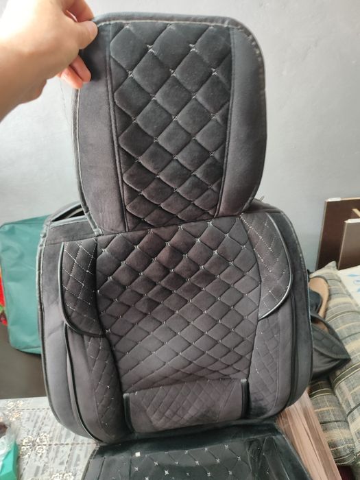 Авточехлы универсальные.