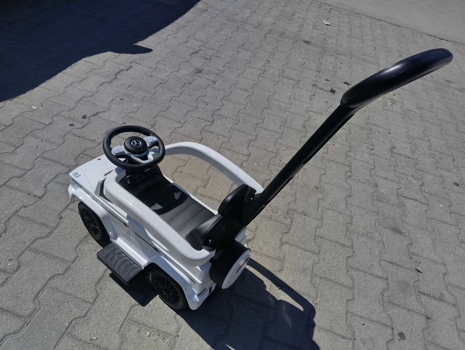 MERCEDES Кола за яздене с дръжка Mercedes-benz G350d бял