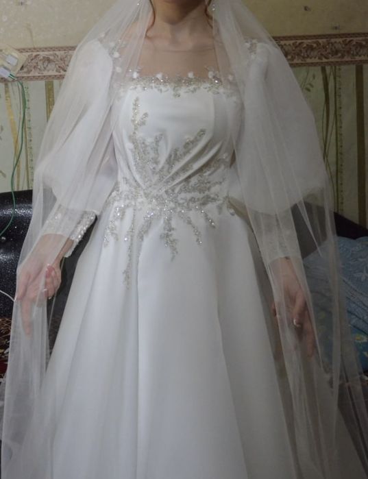 Свадебное платье