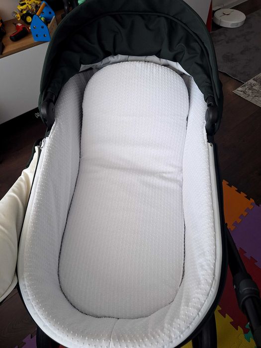 Количка Tutis uno 3+ Pistachio и столче за кола Cybex Aton 5