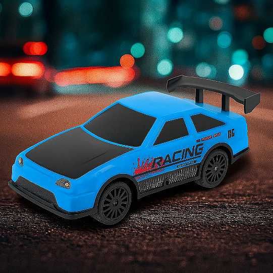 Дрифт кола с мащаб 1:22, LED светлини, батерия на колата: 3.7V 500mAh